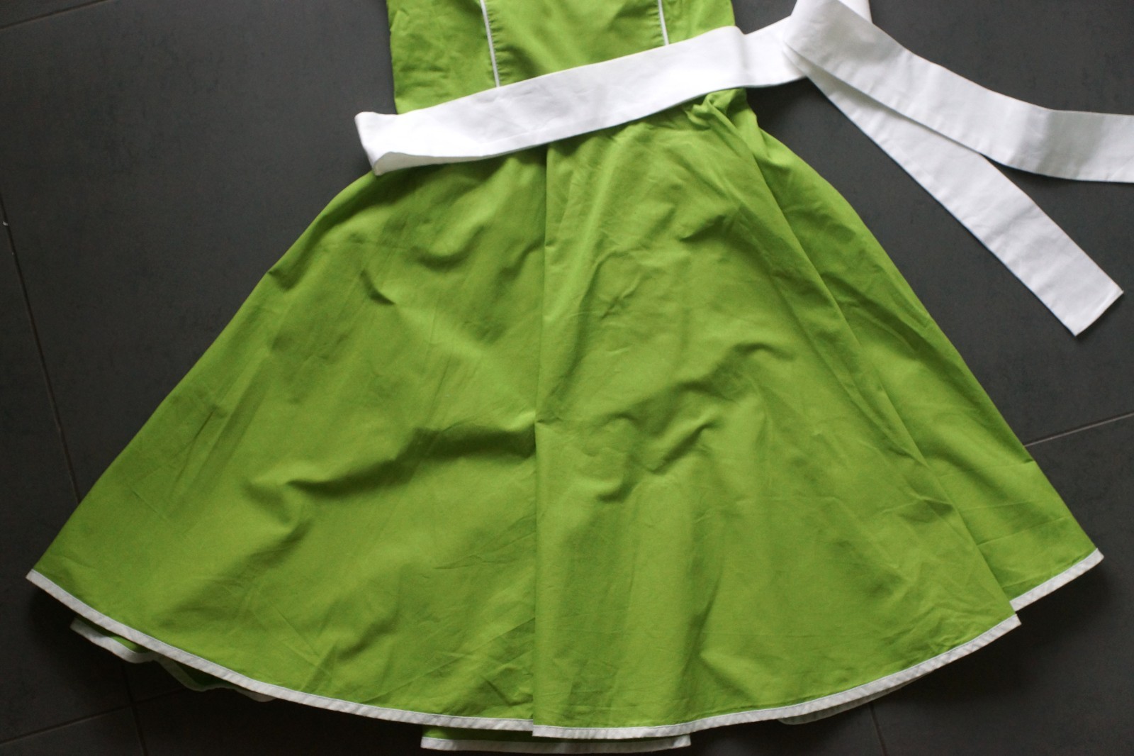 Atelier Belle Couture Petticoat Dress Size S/M Green Rockabilly 50s/60s