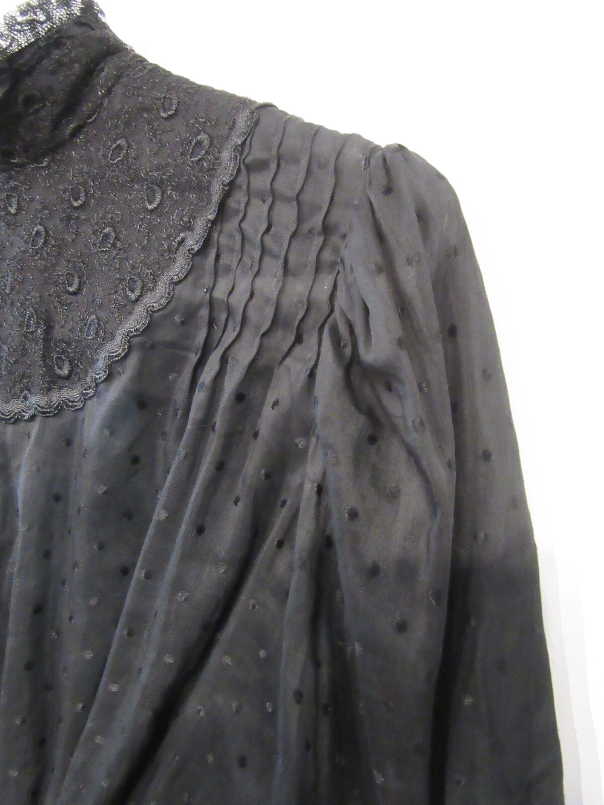 ANTIQUE EARLY 1900S 1905 BUST-39″ SWISS DOT LACE BLACK BLOUSE SHIRT STRONG F38