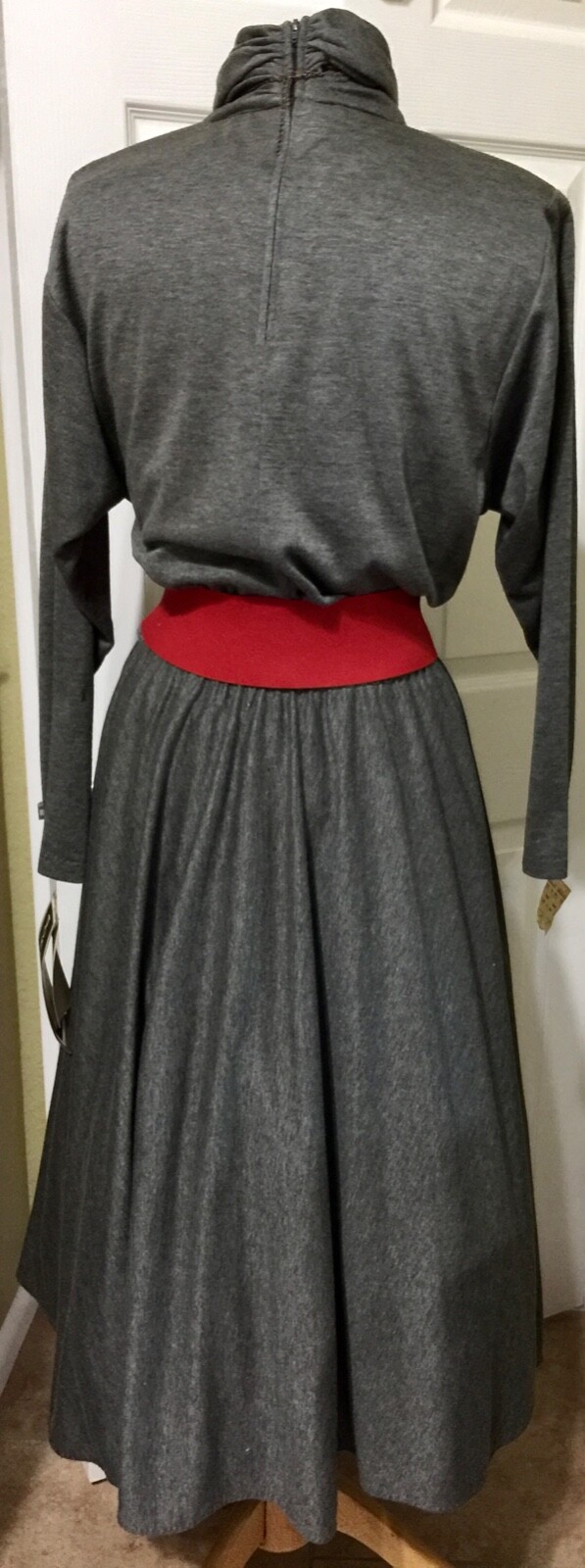 Women’s 80s fit and flair winter dress turtle neck gray maxi S-13/14 New