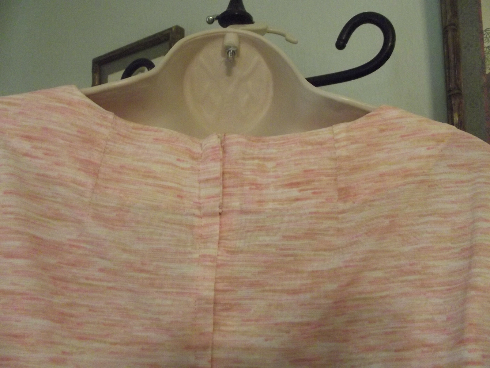 Vintage Hand Sewn simple Pull-Over shirt Back Zipper Size L/XL Pink Multi