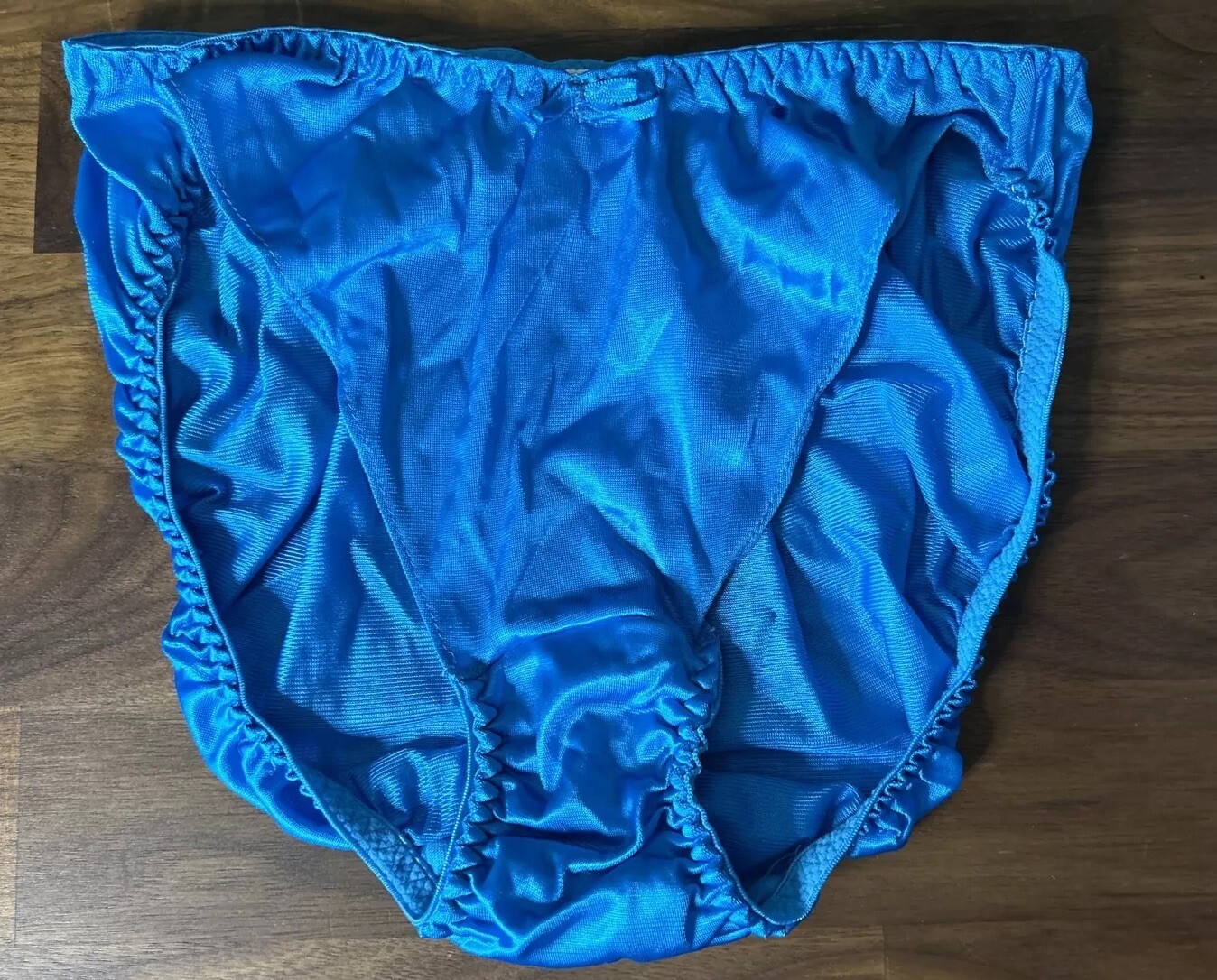 VINTAGE SILKY NYLON BIKINI Panties sz S Second Skin Shape-mate USA Union Made