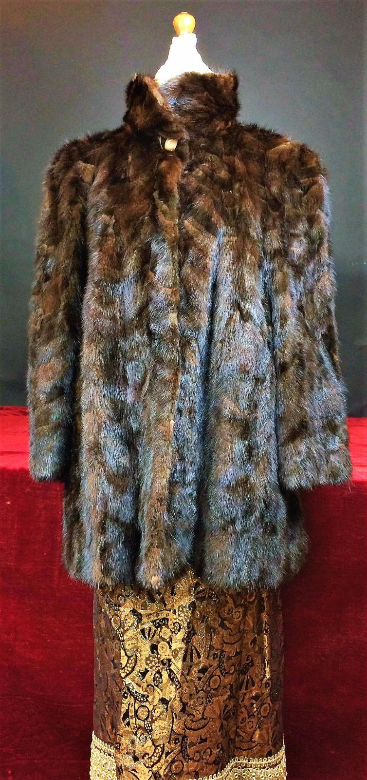 MINK COAT. CORTEFIEL. SPAIN. CIRCA 1950
