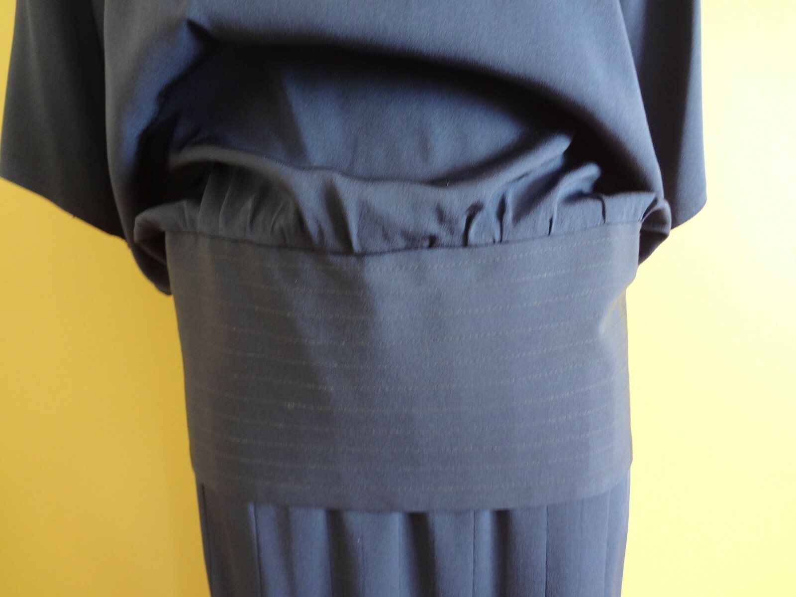 Vintage Kevan Hall Couture Navy Silk 2 Piece: Blouse size 6 & Skirt size 8, Set