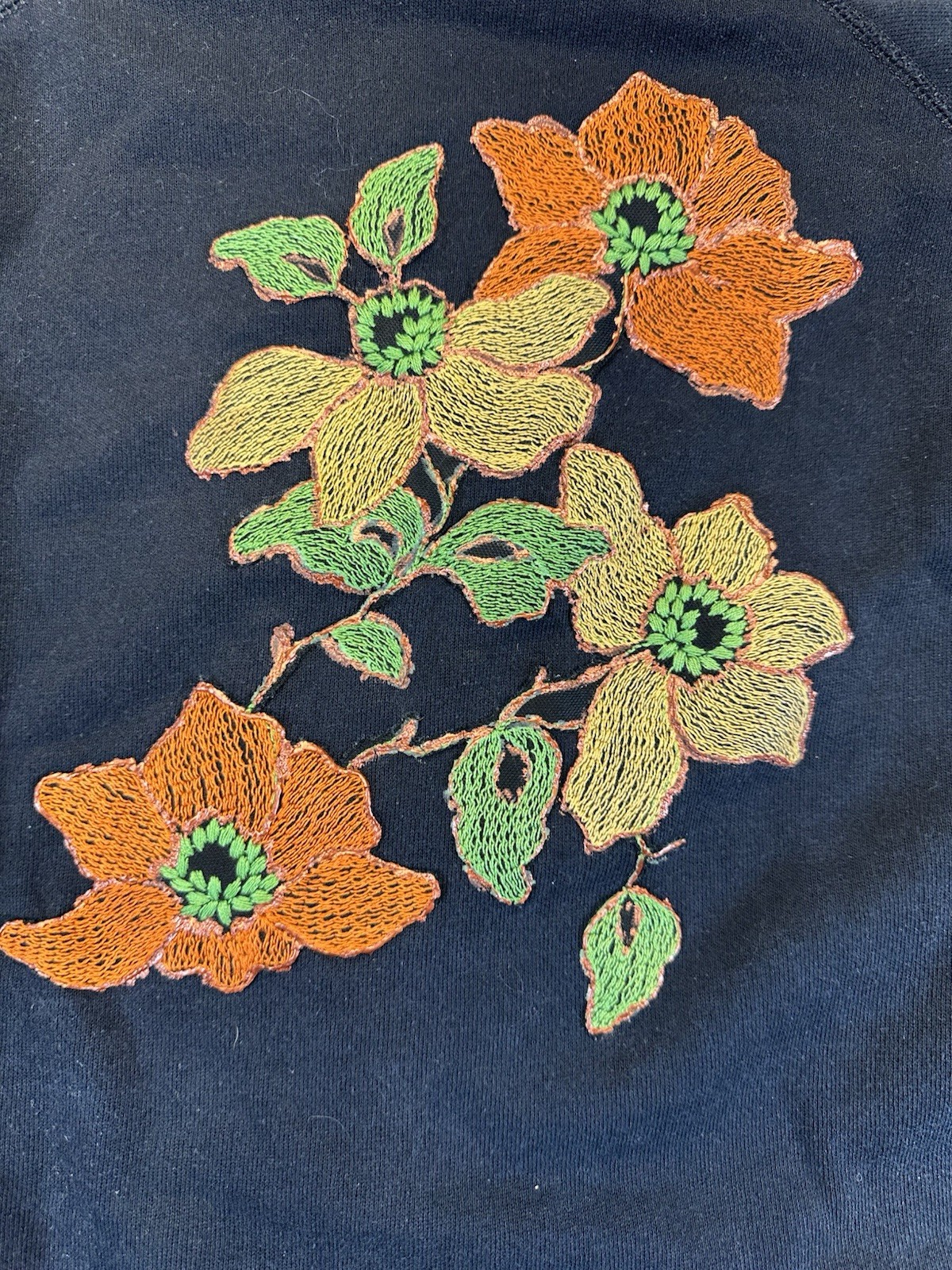 Vintage 90s Hanes Her Way sweatshirt with floral embroidery XL Women’s