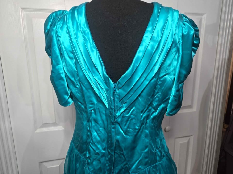 Vintage Turqoise/Teal Taffeta Tulle Satin Crinoline Dress Prom Tea Party Brunch