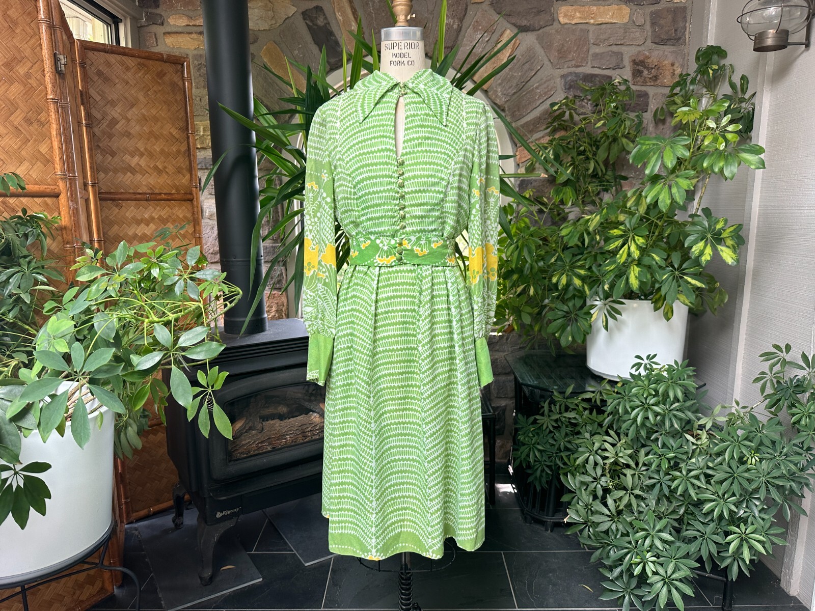 Vintage 1970s Green White Yellow Long Sleeve Dress Sash Belt Eleanor Brenner