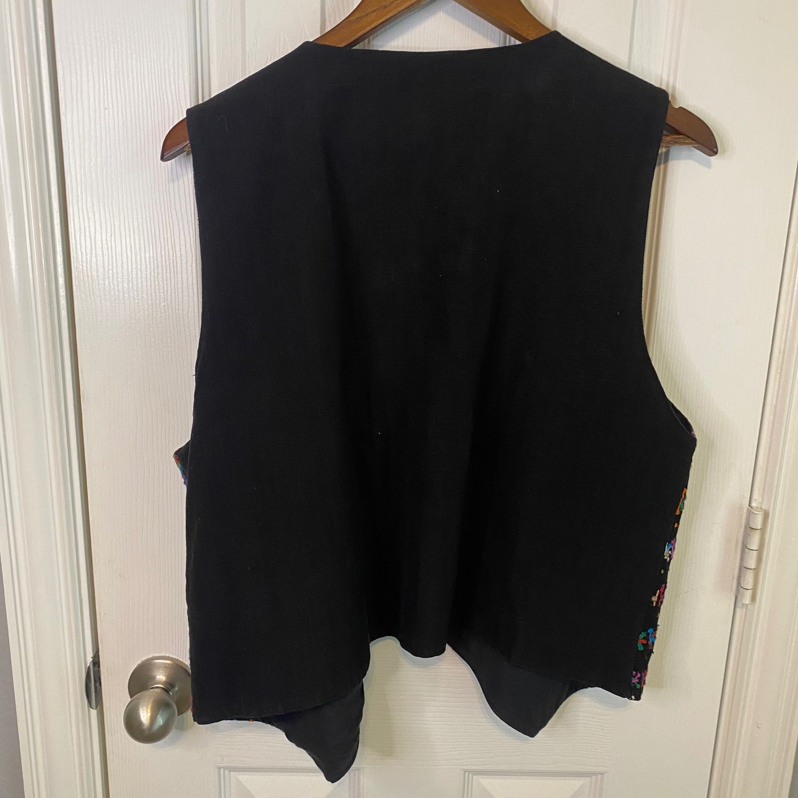 The J Peterman Company Vintage Vest Womens Large Embroidered Cotton Black Multi