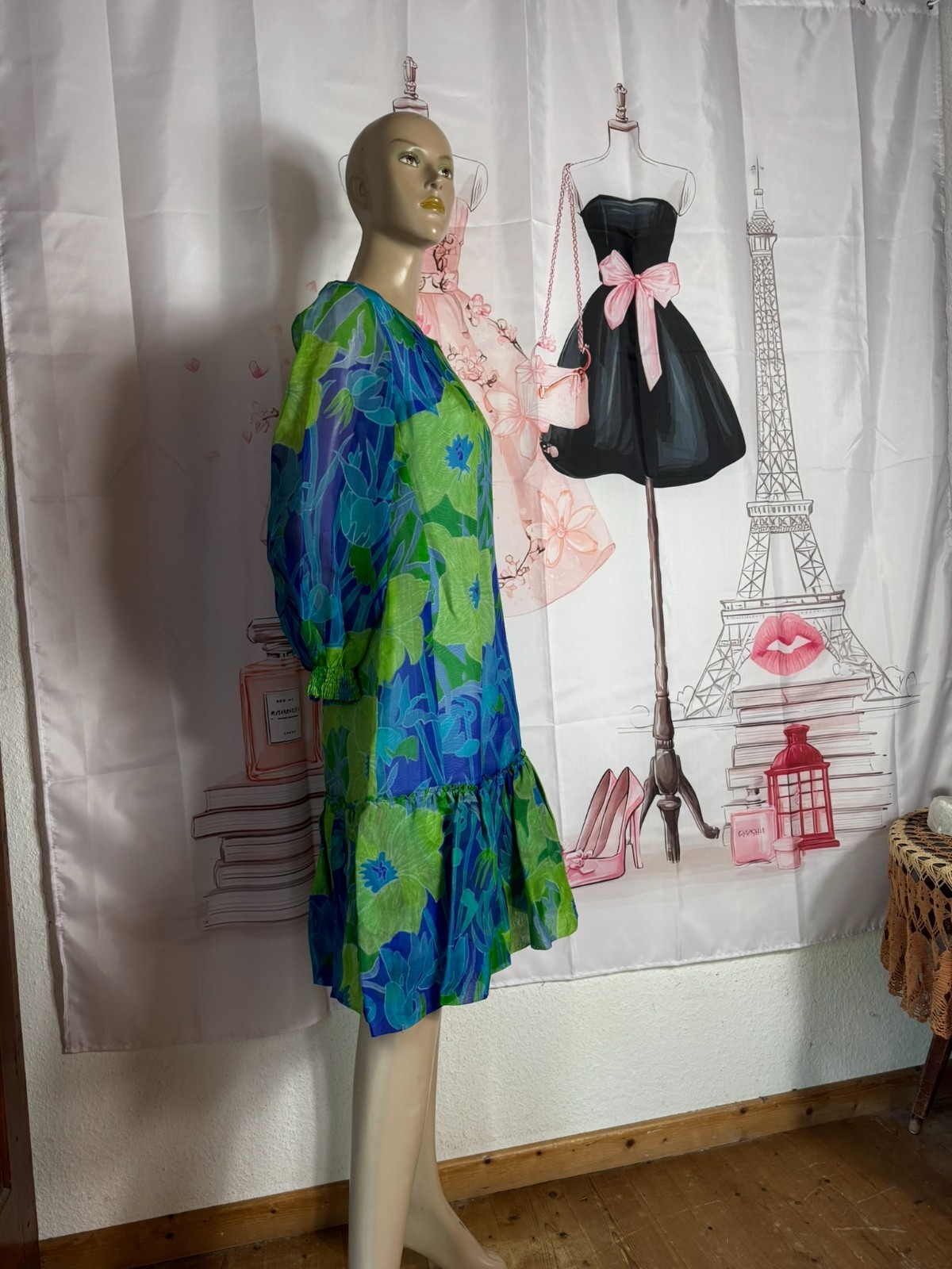 Vintage dress flower power Brigitte Kleindienst Wiesbaden viscose 36 38