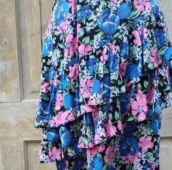 Vintage 1980s Blue and Pink Floral Drip Waist Ruffle Dress Size 11/12
