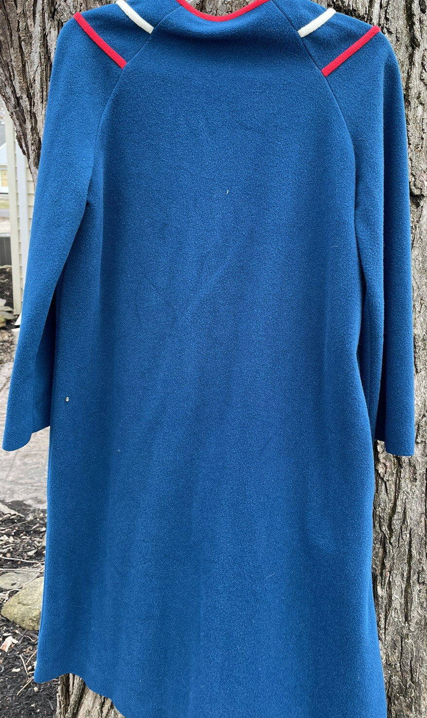 VASSARETTE Velour Plush Robe Size M Red White & Blue Zip Front Vintage Excellent
