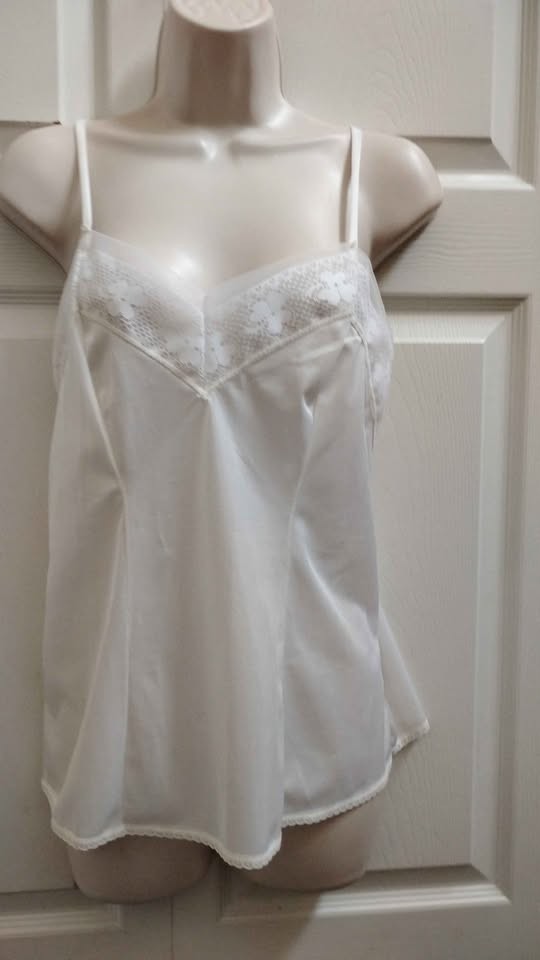 New Ashley Taylor White Slip Camisole Top Lace Trim V-Neck Medium