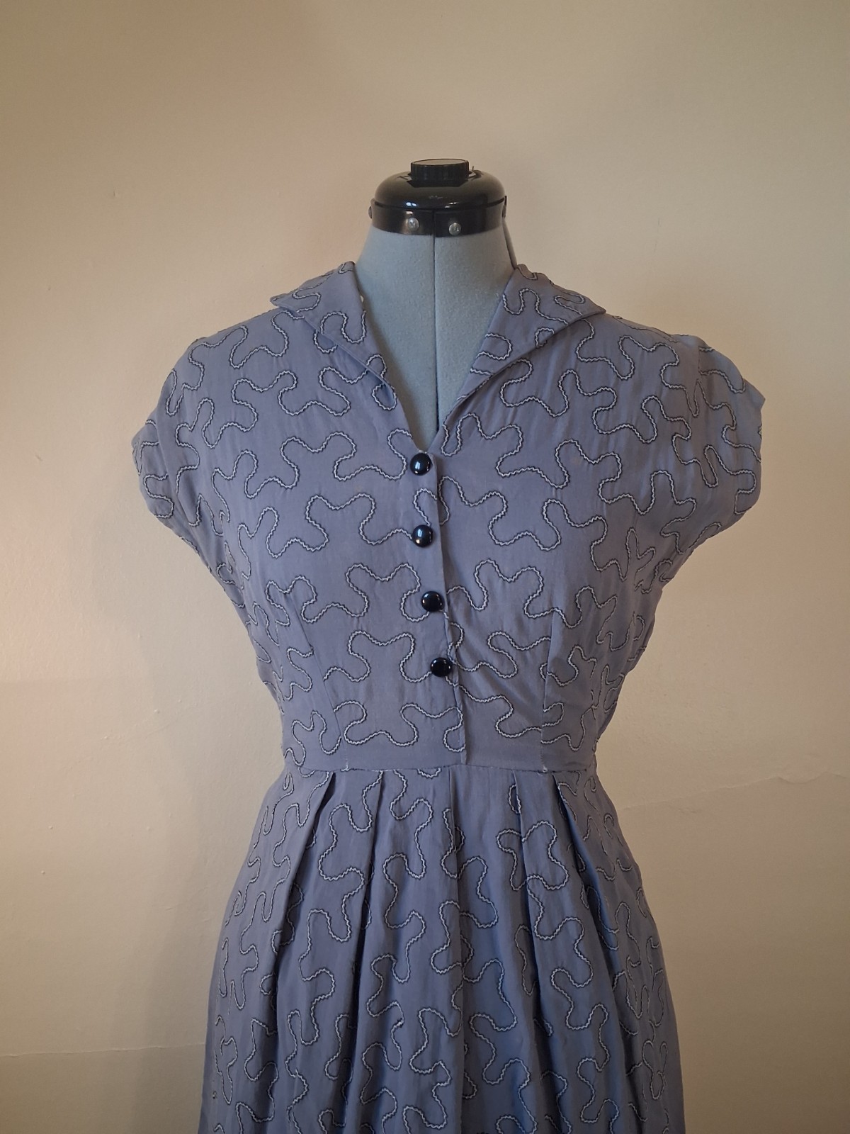 Vintage 1940s Dress, Textured Violet Dress Size Zip Size Small Retro Rockabilly