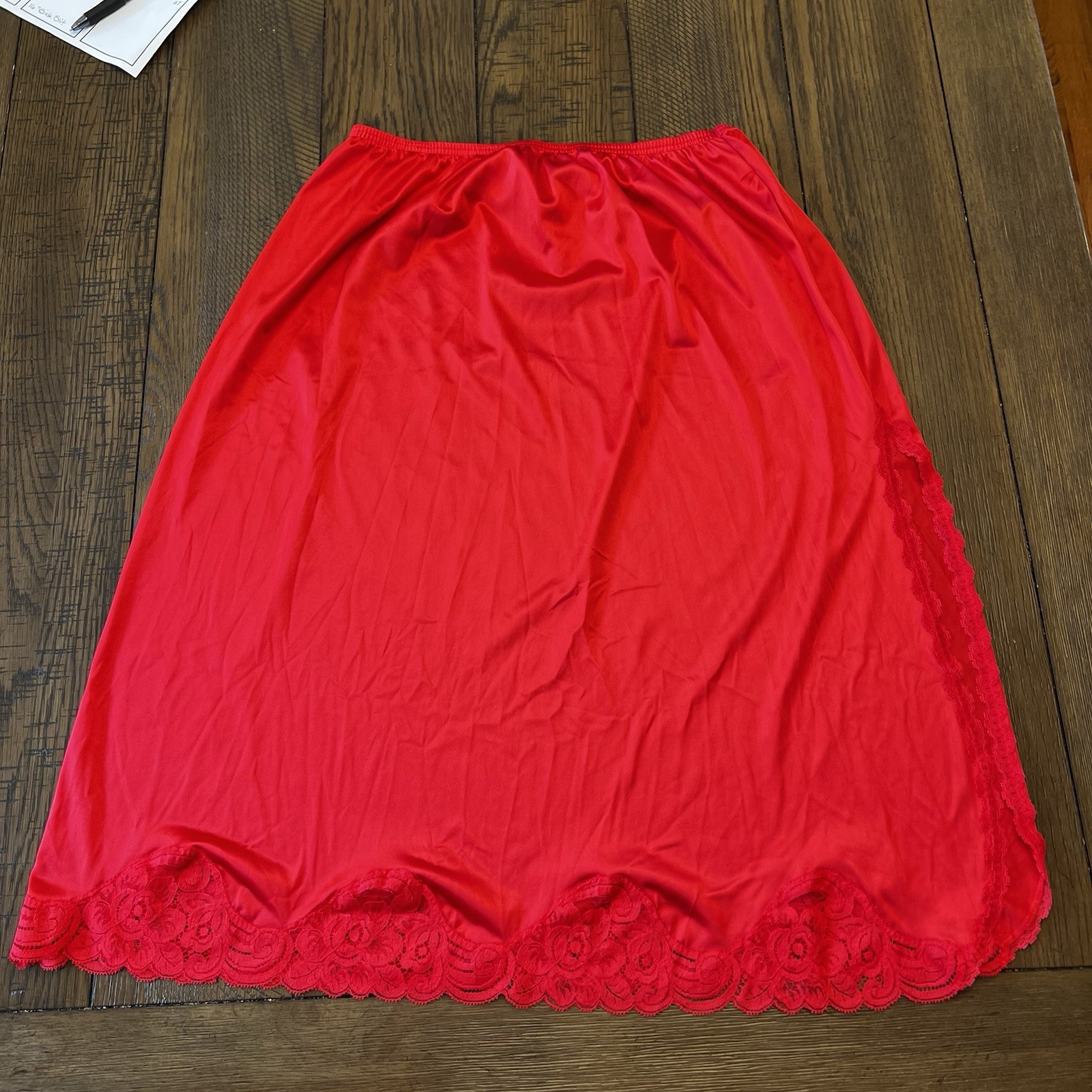 Vintage Vanity Fair L 28” Red Half Slip Antron III Nylon Lace Trim Side Slit USA