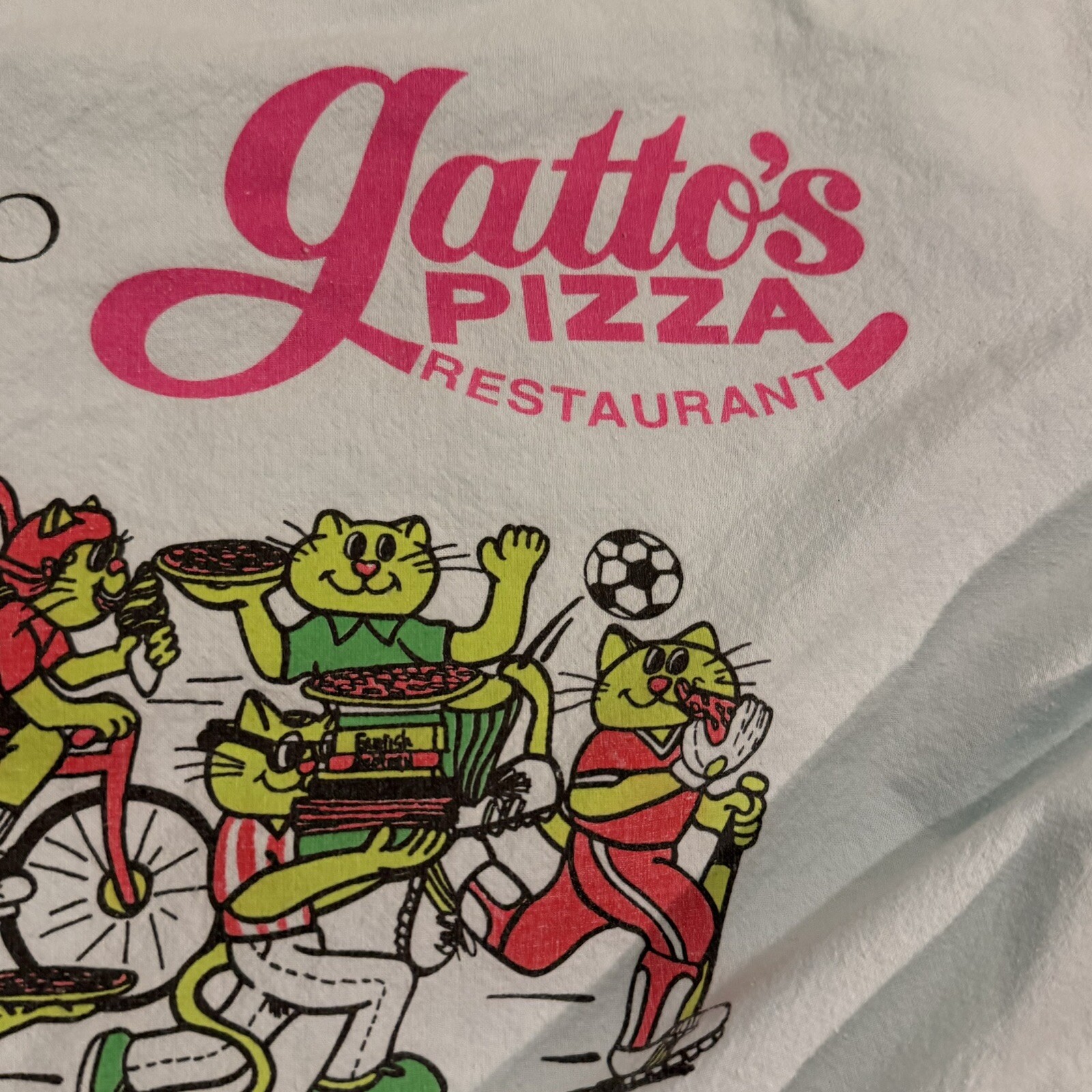 Vintage 80s Gatto’s Pizza Cheney Wa. T-shirt size Medium Cats Sports