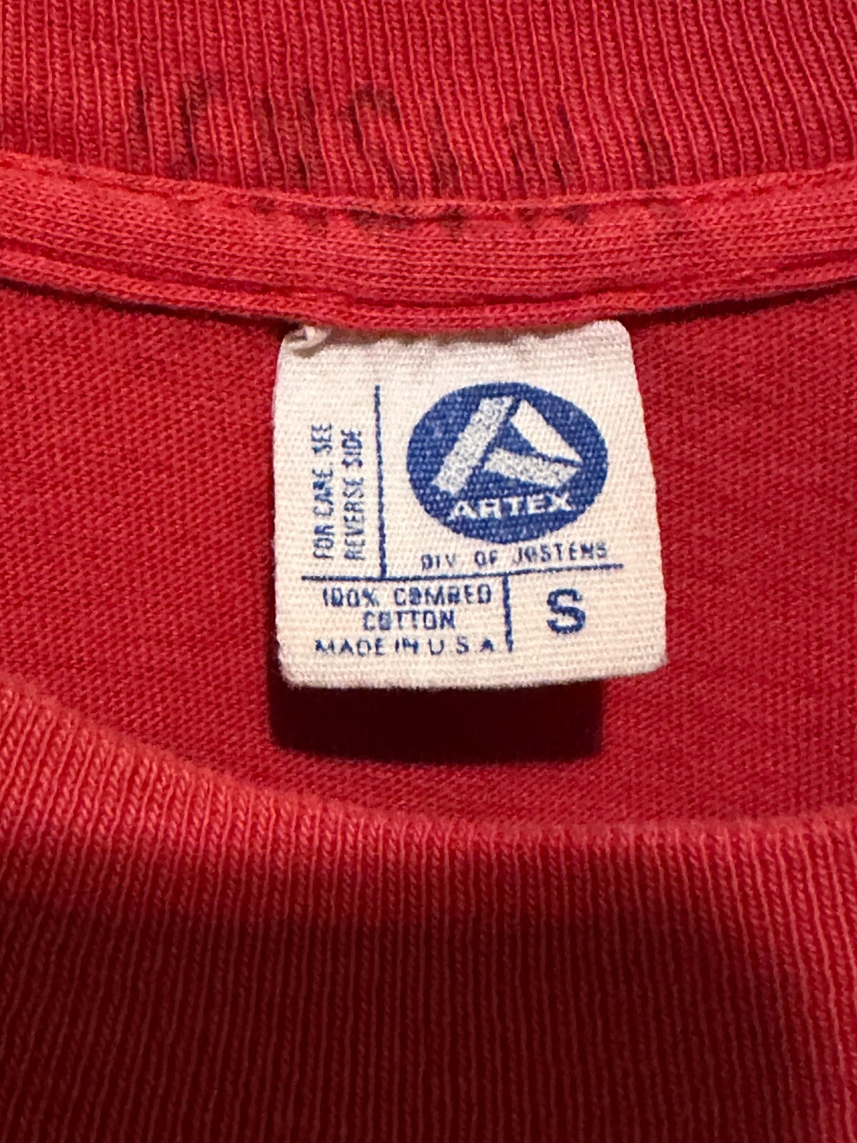 Vintage 70s Marines First Recruit Battalion San Diego shrunken tee tomato red