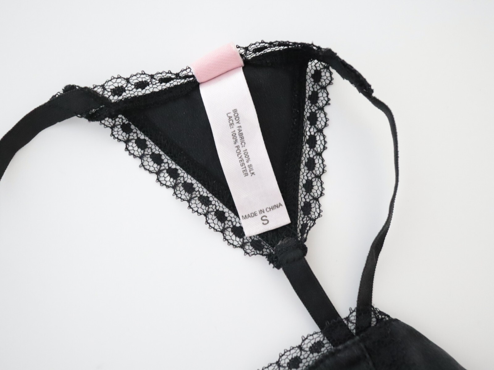 VTG Victoria’s Secret Y2K Silk Lace Edge V-String Thong Panty SMALL