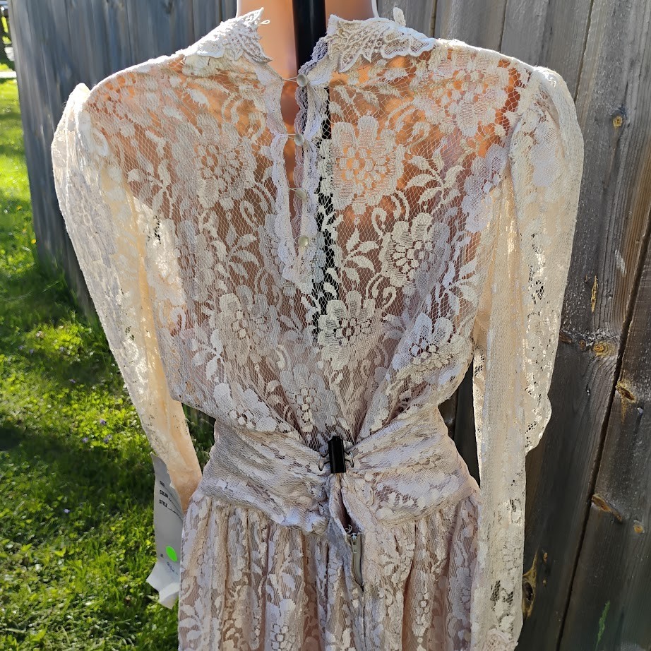 VTG Lorrie Kabala Lace Wedding Gown 3 Pc Size 8 Champagne Cream Pearl Beaded NWT