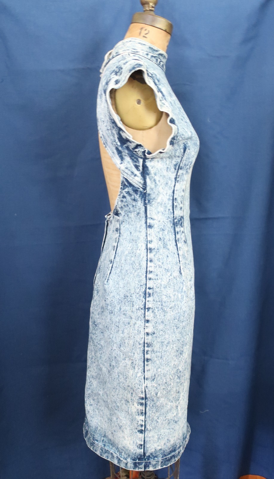 Vintage 1980s Acid Wash Fitted Denim Dress Open Back Size 9 S/M Paris Blues
