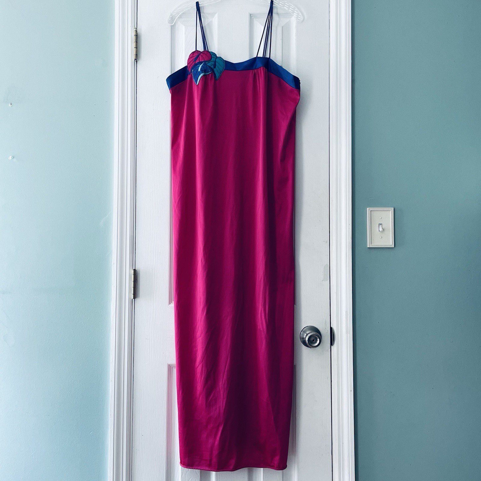 Vintage! Correlations Women Medium Pink Blue Embroidered Long Nightgown Gown
