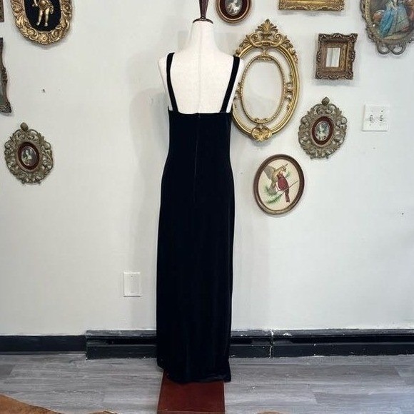 Vintage Onyx Nite Black Velvet Maxi Dress Rhinestone Detail Size 8