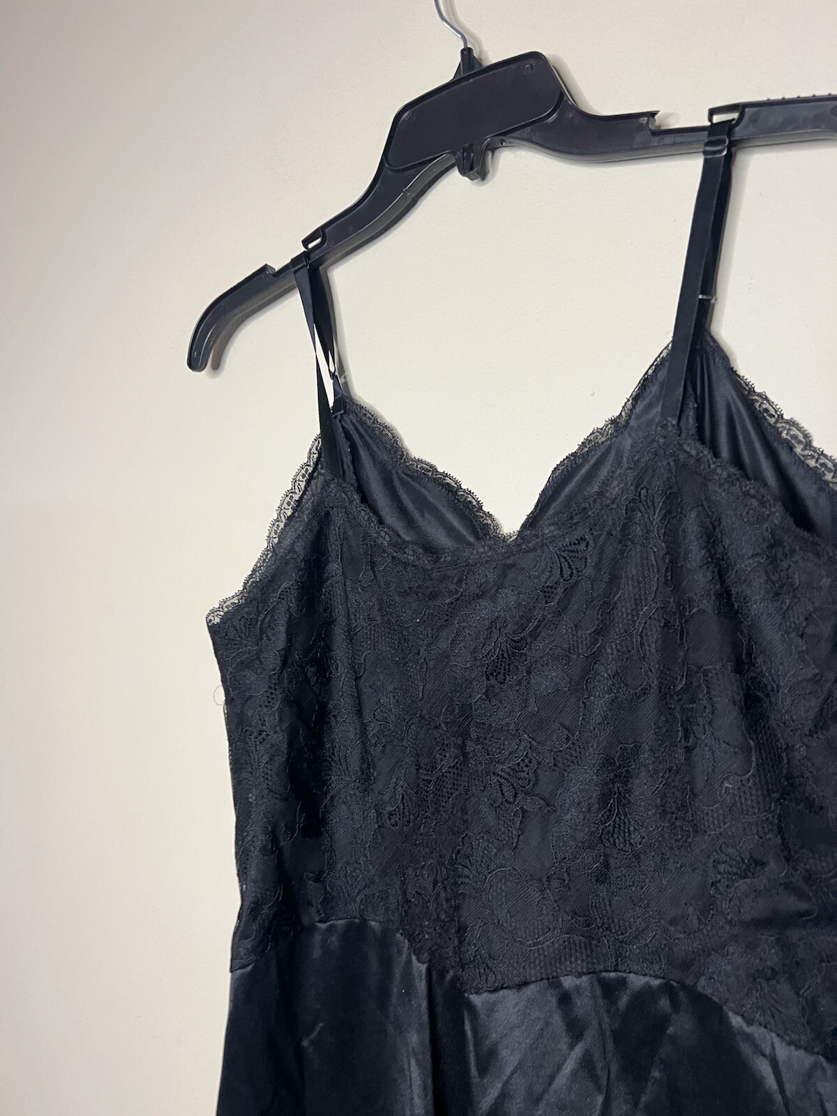 Vintage Vanity Fair Black Lace Satin Slip Nightgown Dress Small Made In USA