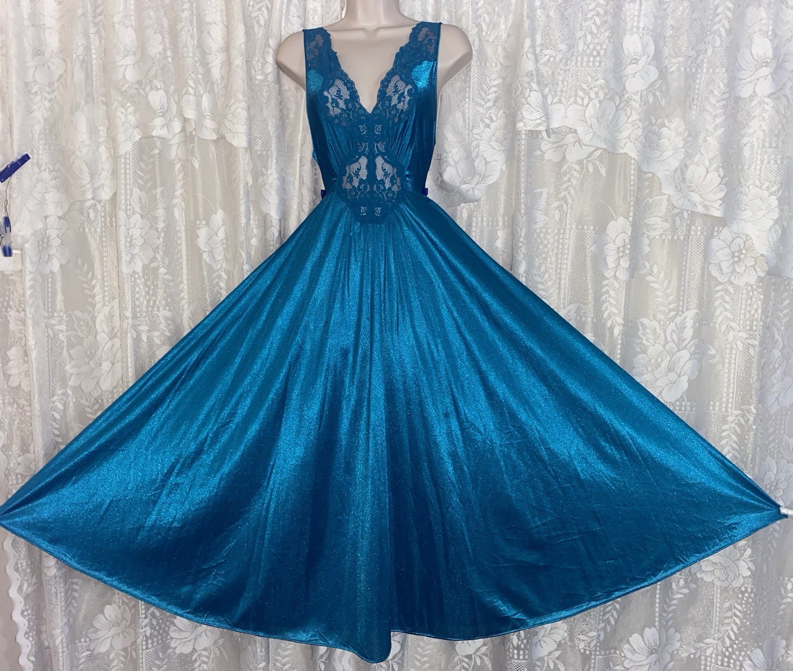 VTG XL VANITY FAIR TEAL Full Nylon Nightgown Negligee w Inset Lace olga esque