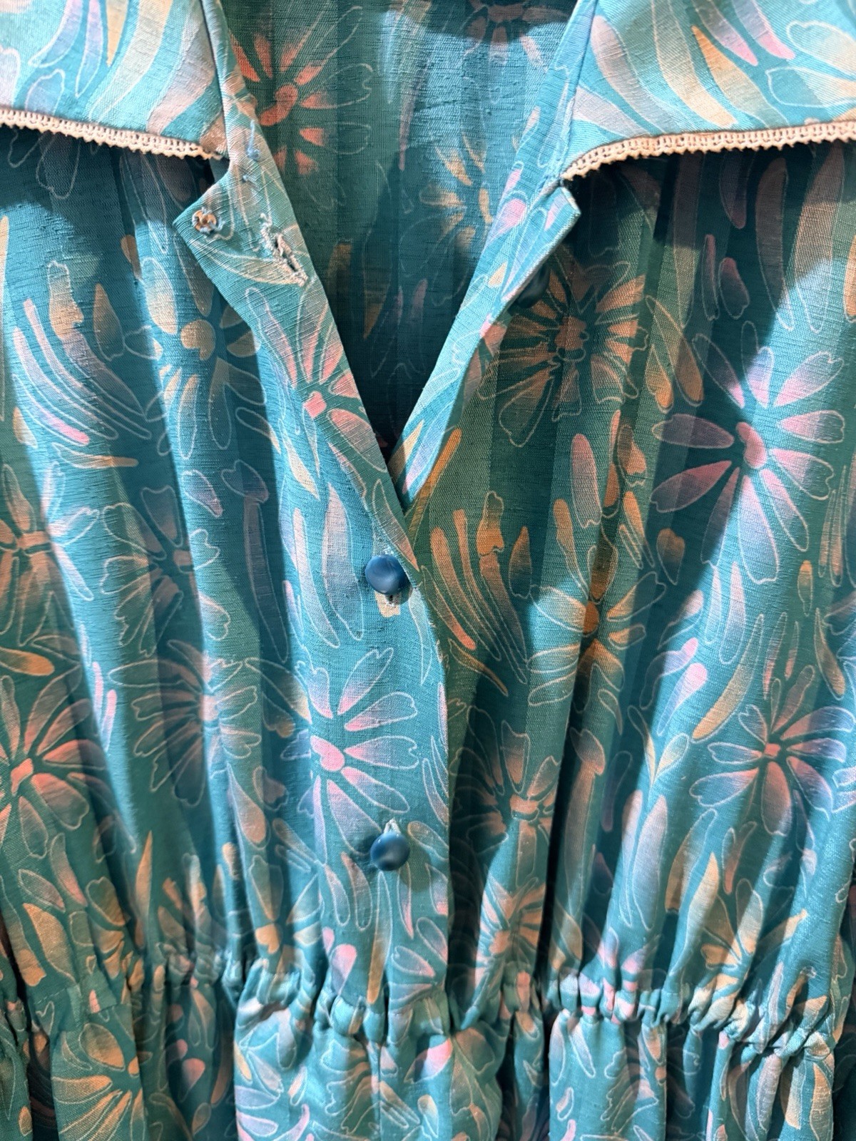 Vintage Retro Housewife 1980’s Dress Cinched Waist Button Down Floral Pattern