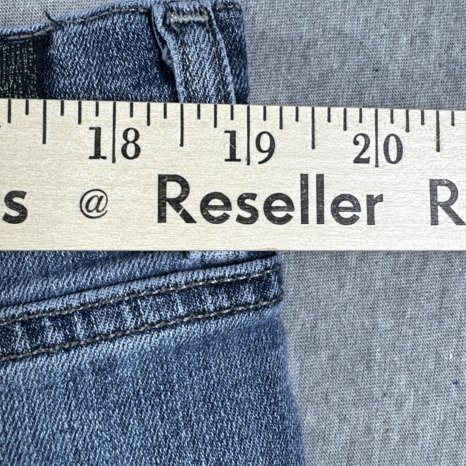 7 For All Mankind jeans Y2K women Embroidered Pocket Button Fly Standard Size 38