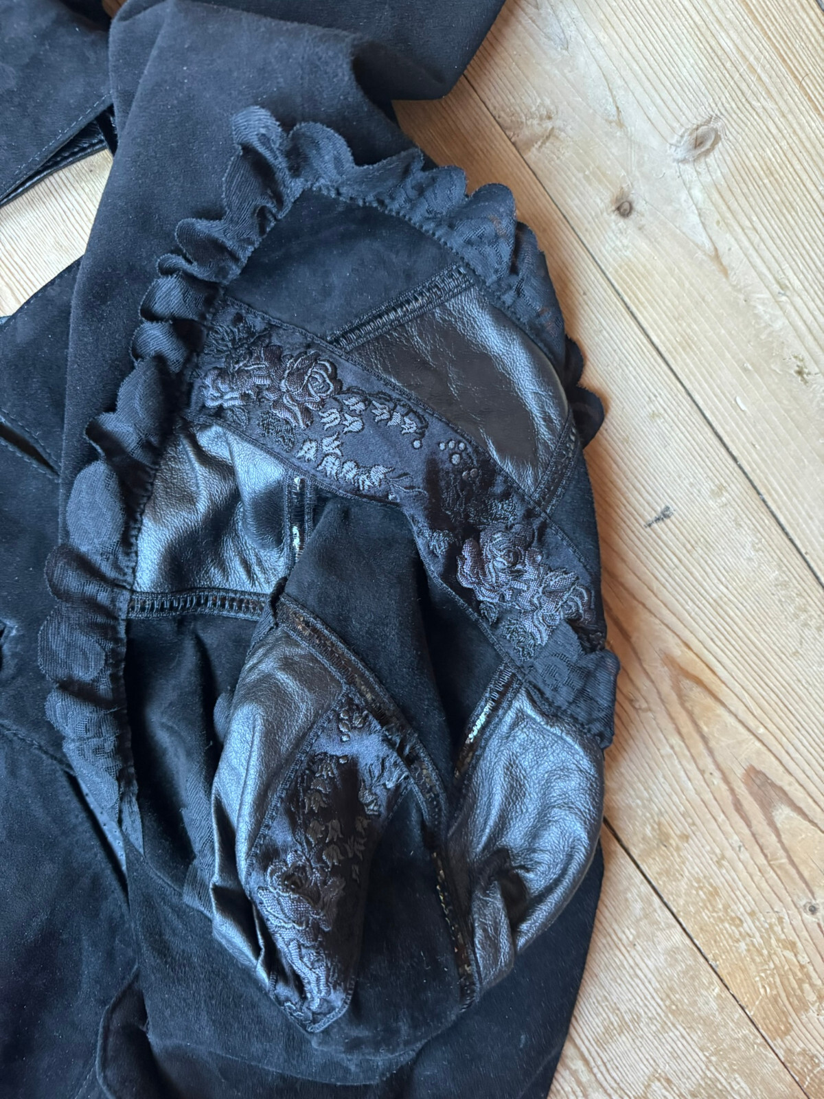 Victorian Suede Jacket Dress by Feiner – Size 38/40