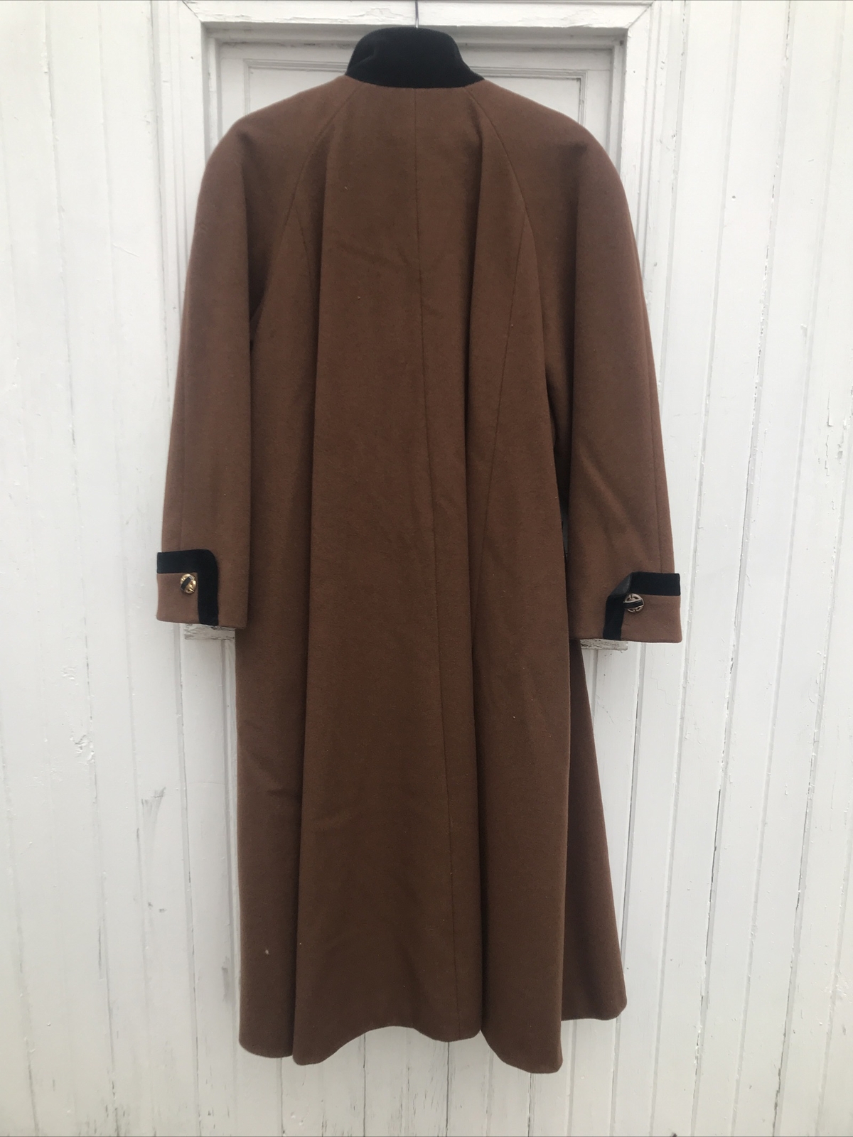 VTG Women’s Coat 80s 90s Russia Brown Size 10 Black Detail International Scene