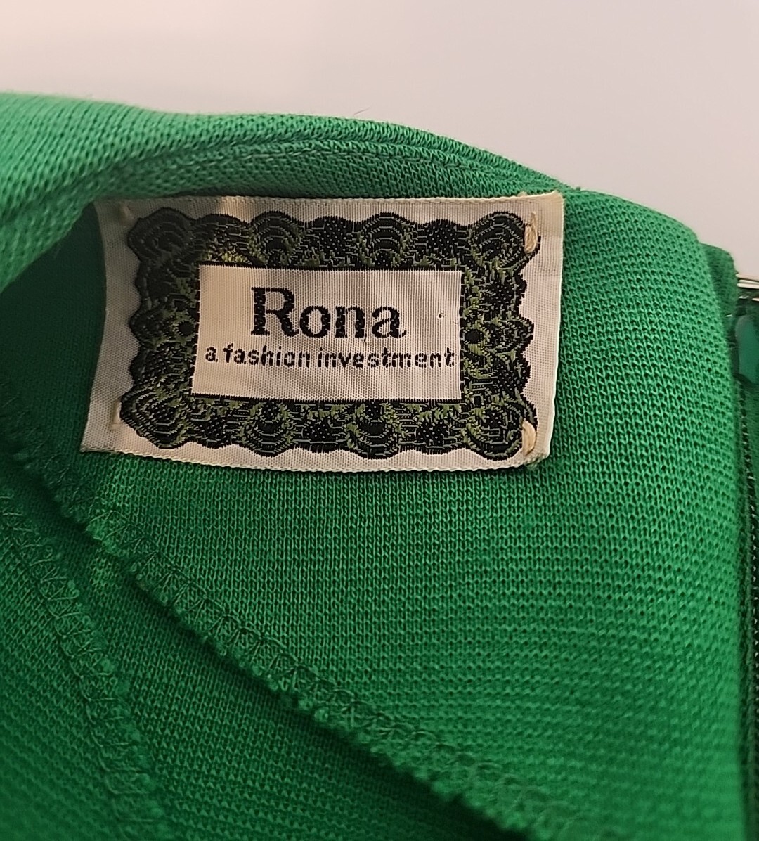 Vintage Rona Green 100% Pure Wool Dress Belted MCM