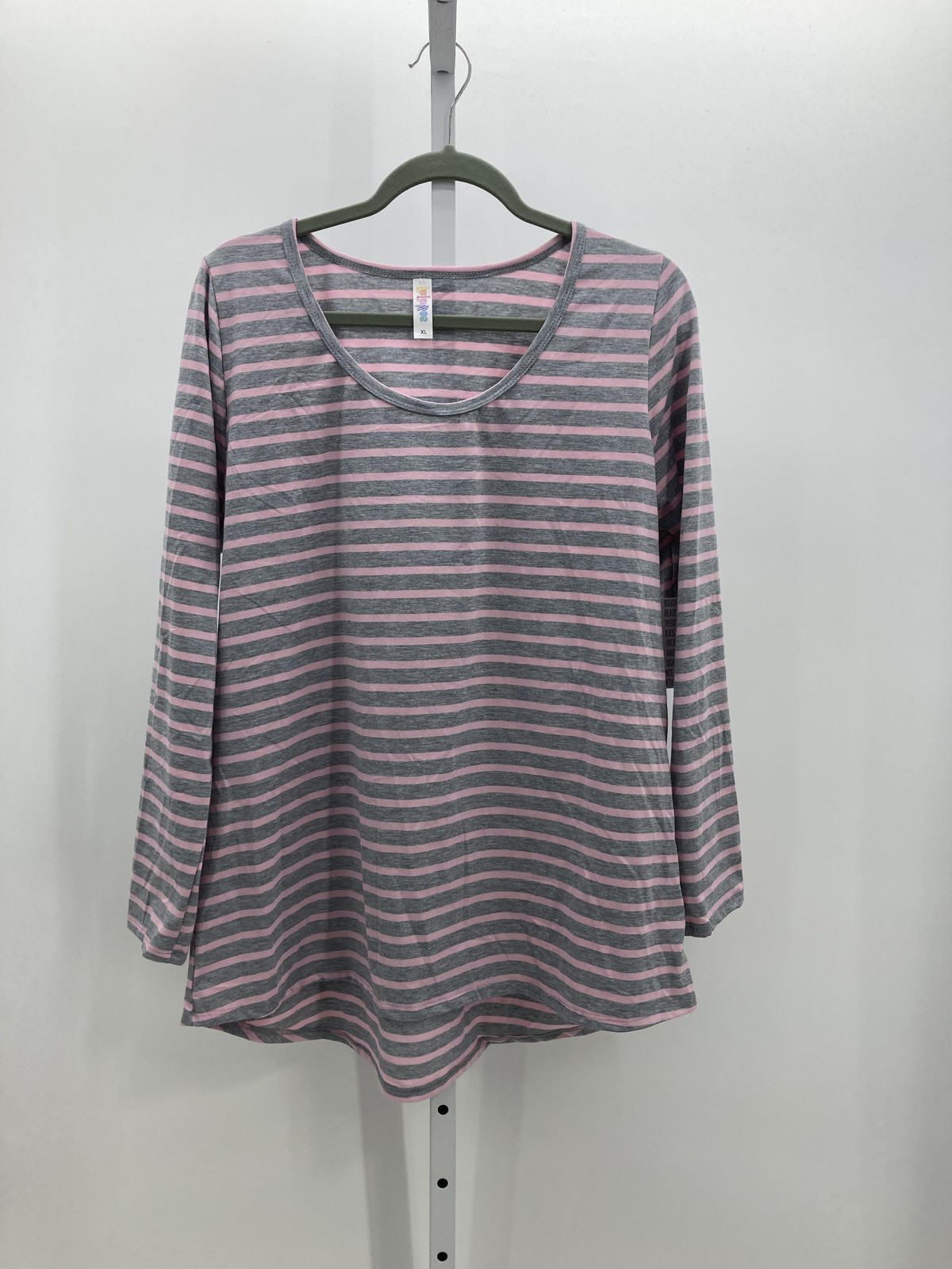 Lularoe Size Extra Large Misses Long Sleeve Shirt