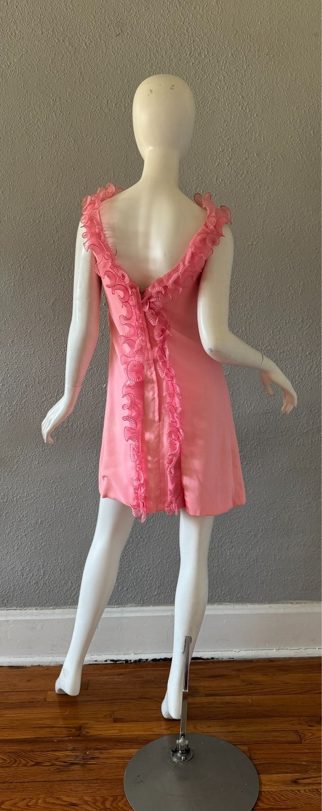 Vintage 60s Pink TWIGGY Ruffle Go-Go MOD Mini Party Dress XS/S