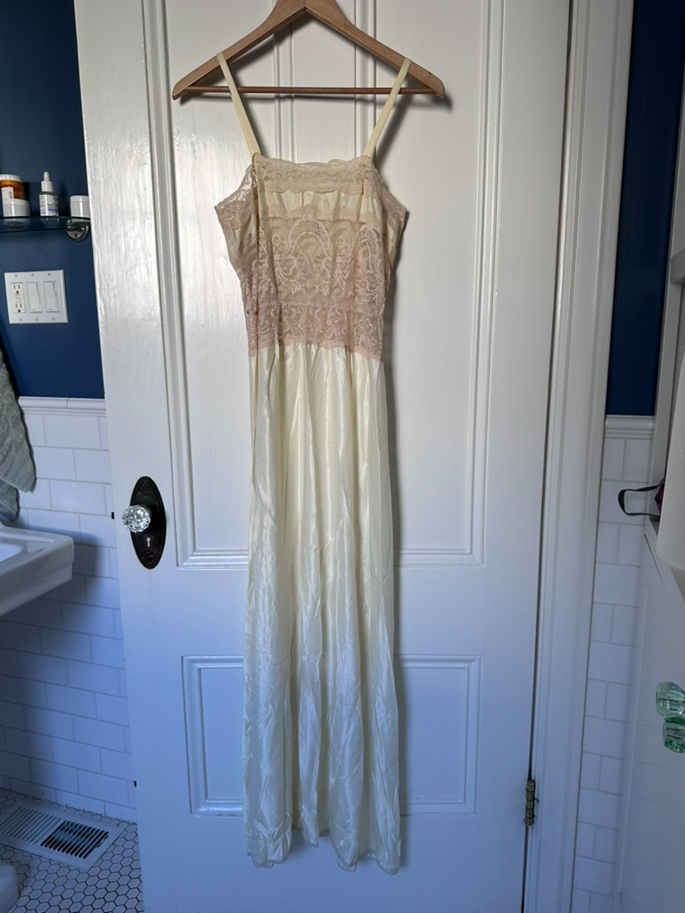 VINTAGE 1950s Joseph Magnin Creme Lace Lingerie Slip Dress (Silk and Lace)