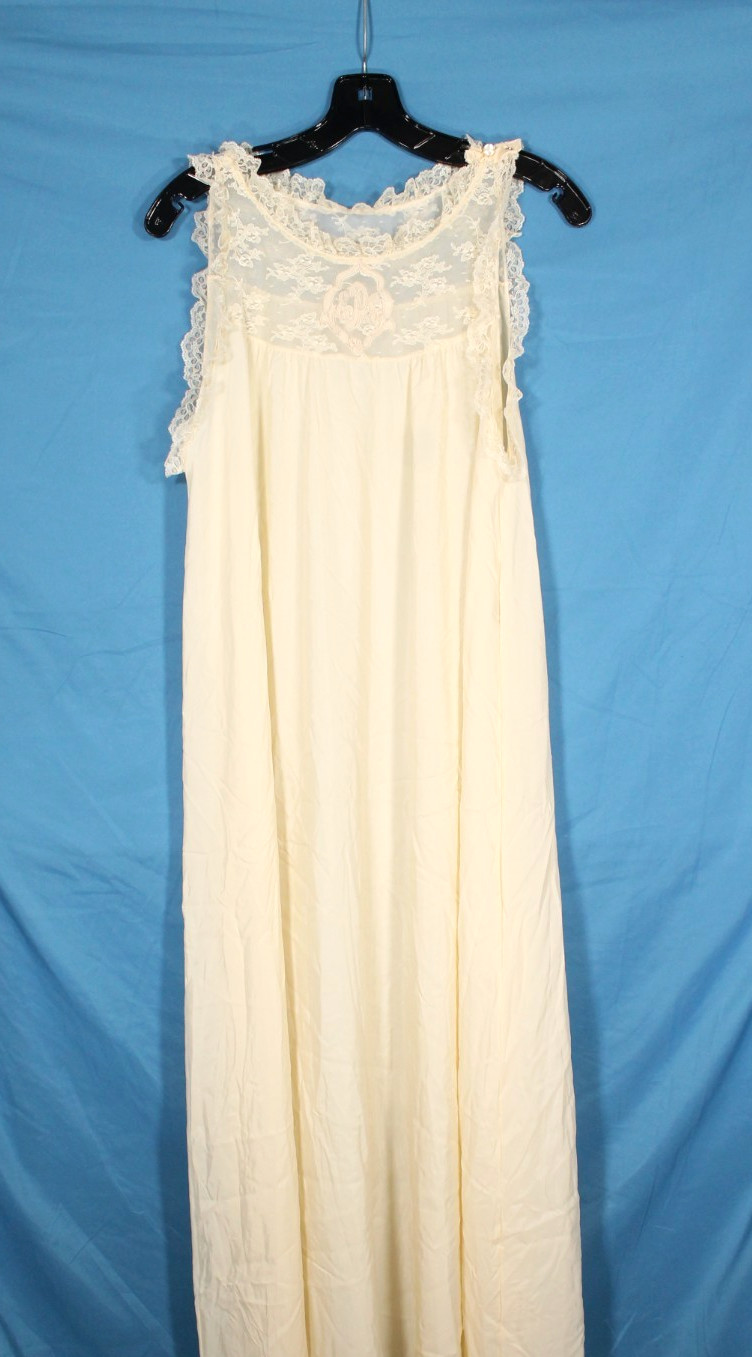 VTG GILEAD Ivory NYLON/CHIFFON Lace Detail LOUNGE Peignoir ROBE/NIGHTGOWN SET S
