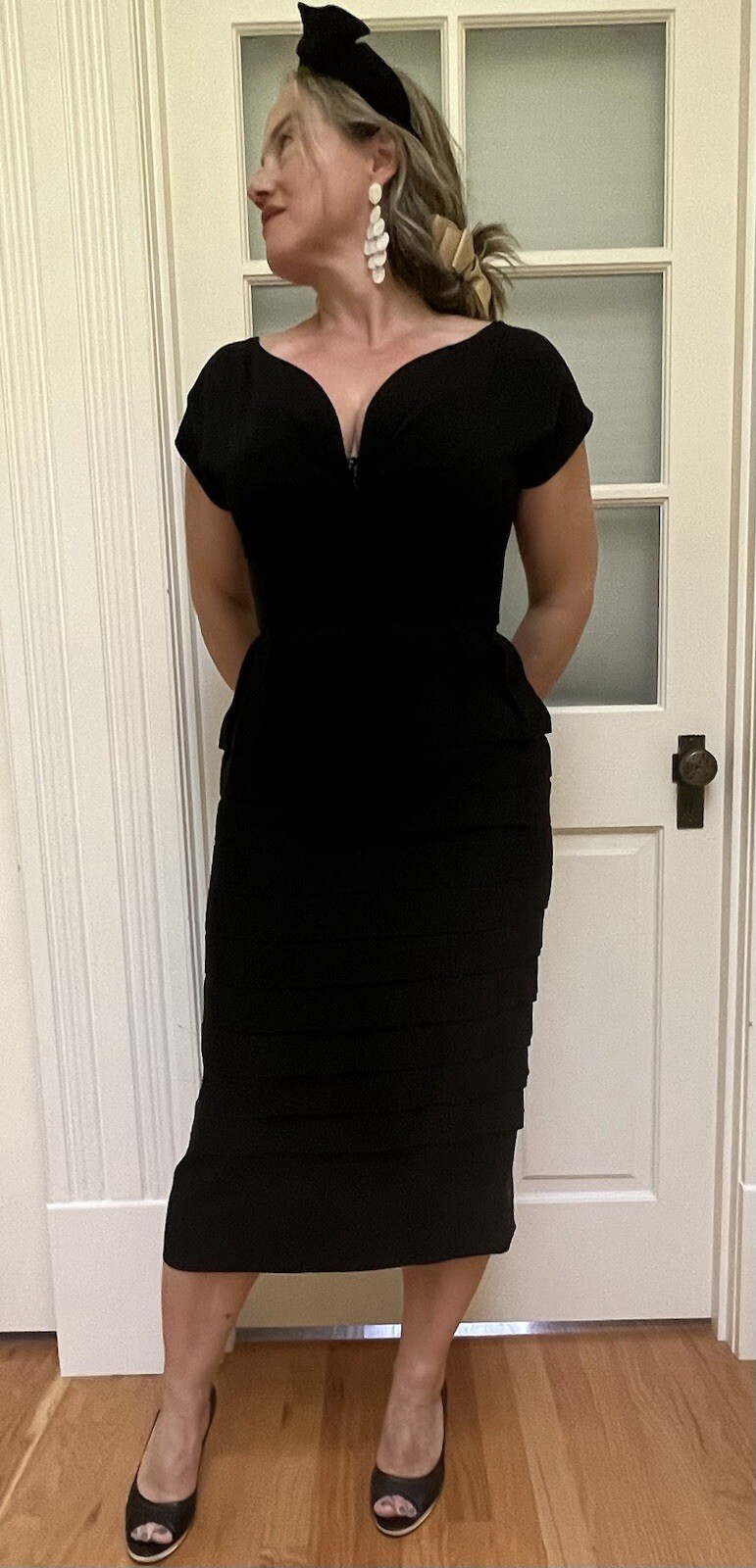 Vintage Stunning 1940’s 40’s Black Bombshell Dress Pinup S Fits 6 Large Chest