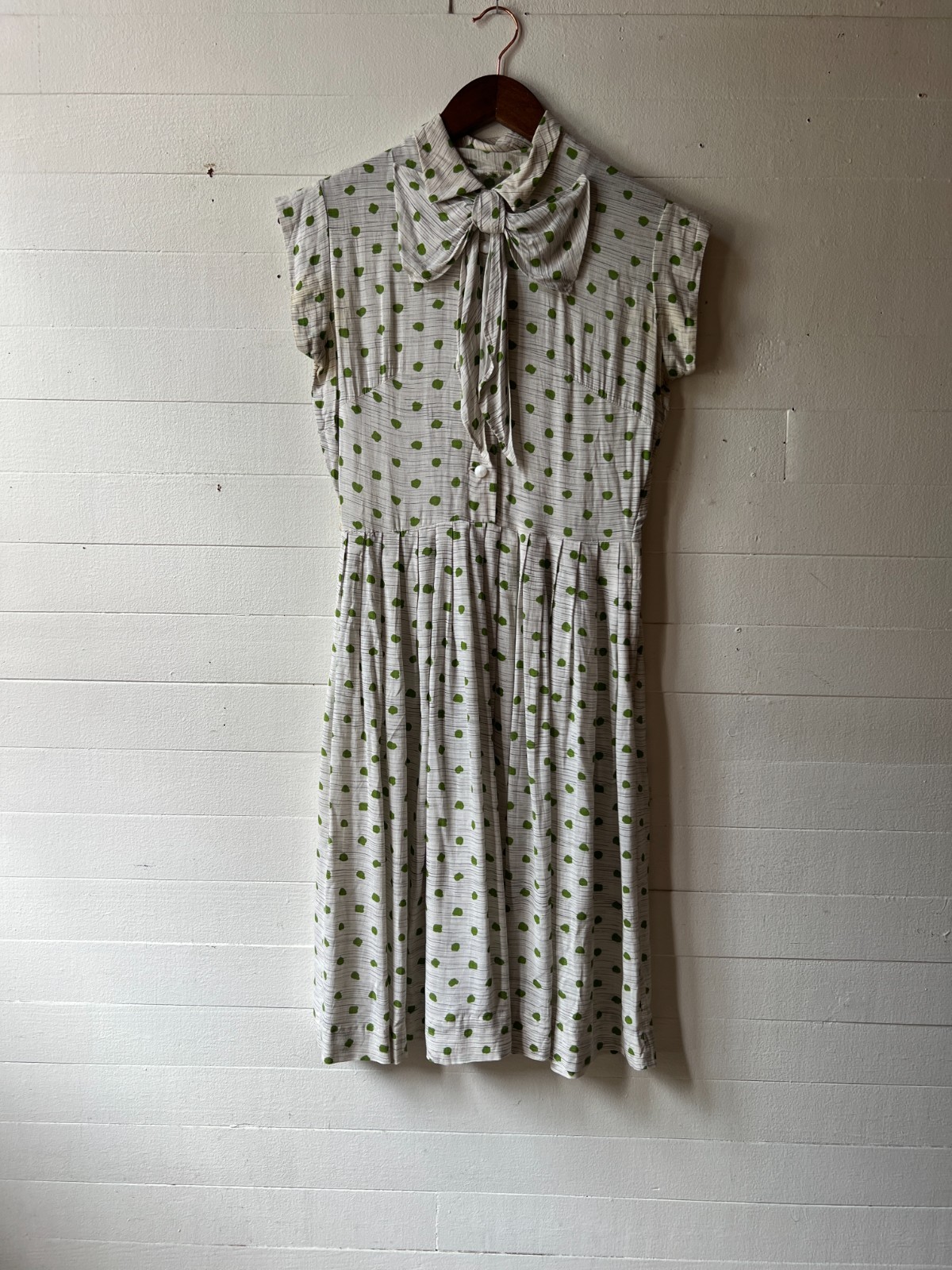 Vintage 1940s Polka Dot Dress – 38x28x39 AR FL