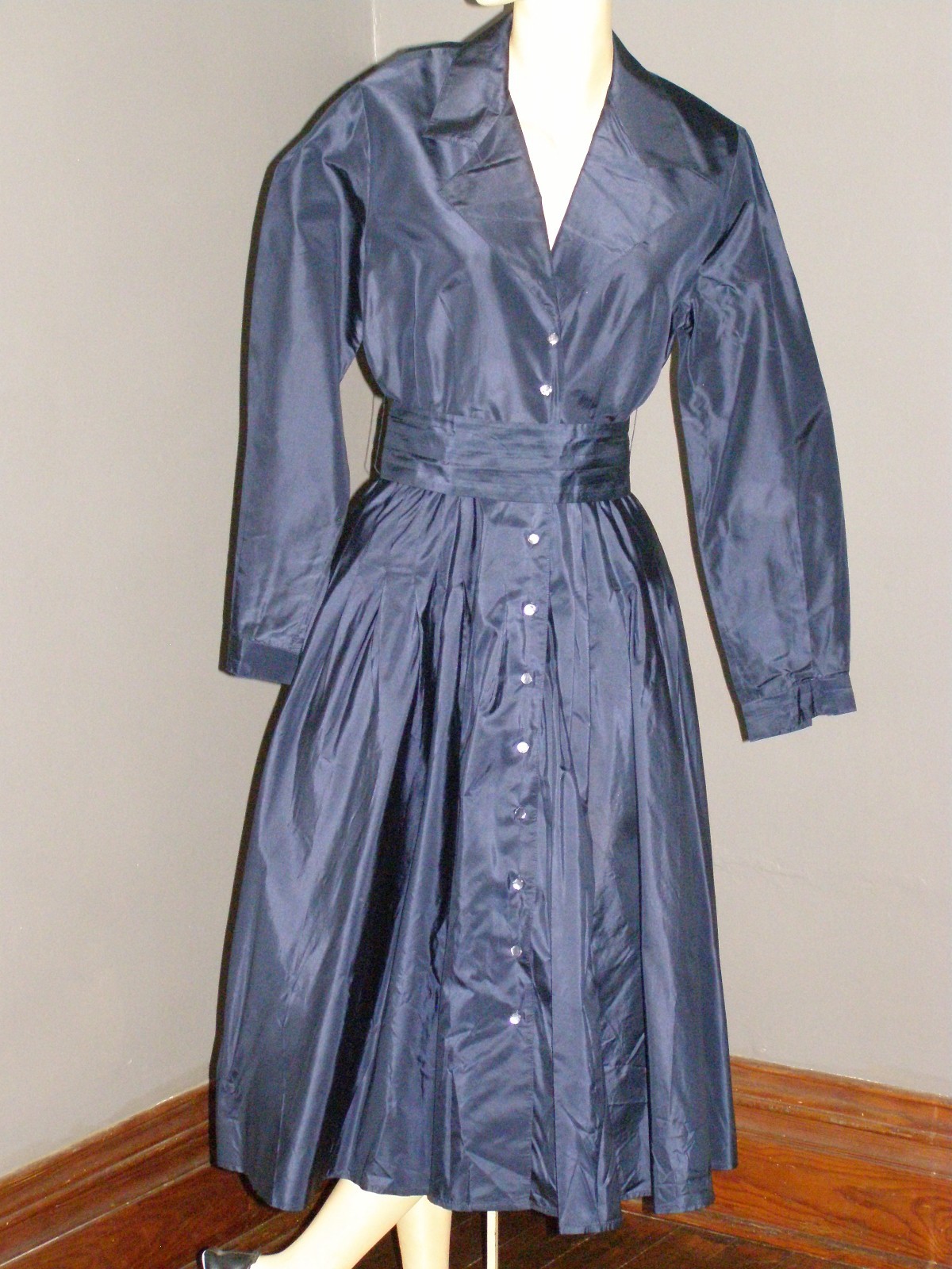 Vintage 80’s dark navy-blue button-down SHIRT DRESS S M silk LIZ CLAIBORNE full