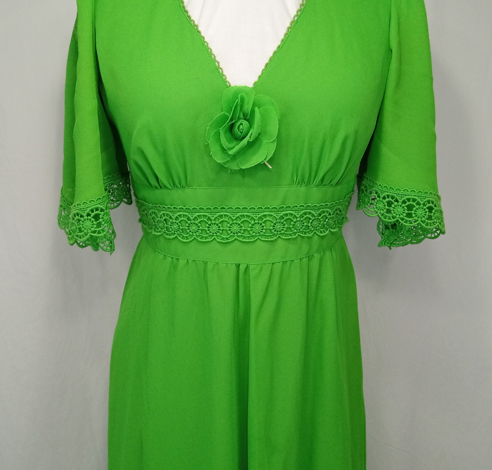 German Vintage 1970’s Women’s Green Evening Soiree Long Tall Dress 12
