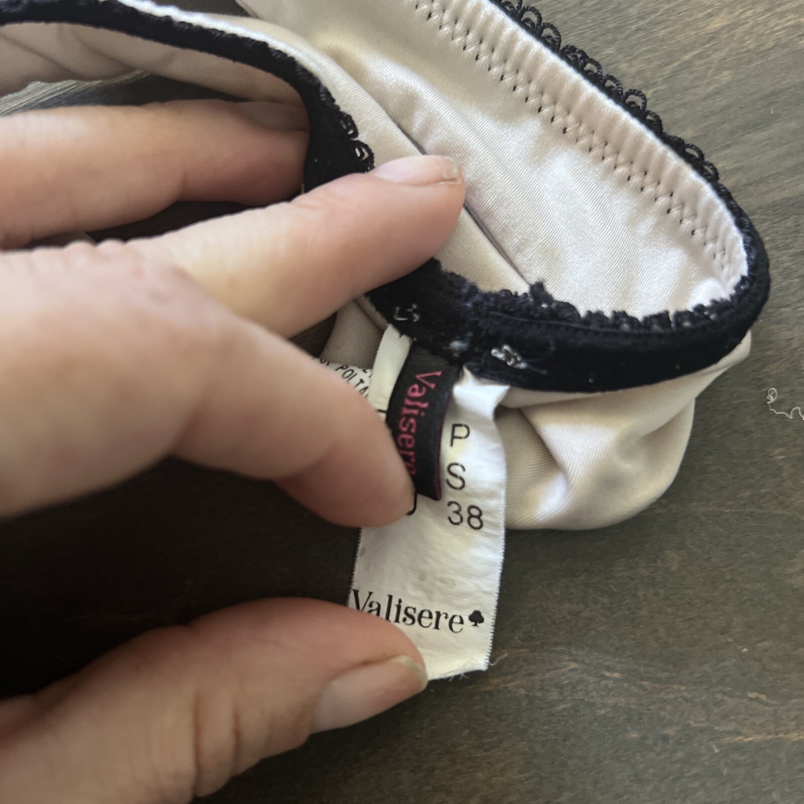 Valisere Nude Black Lace Thong Low Rise Panties Bikini Sz-small