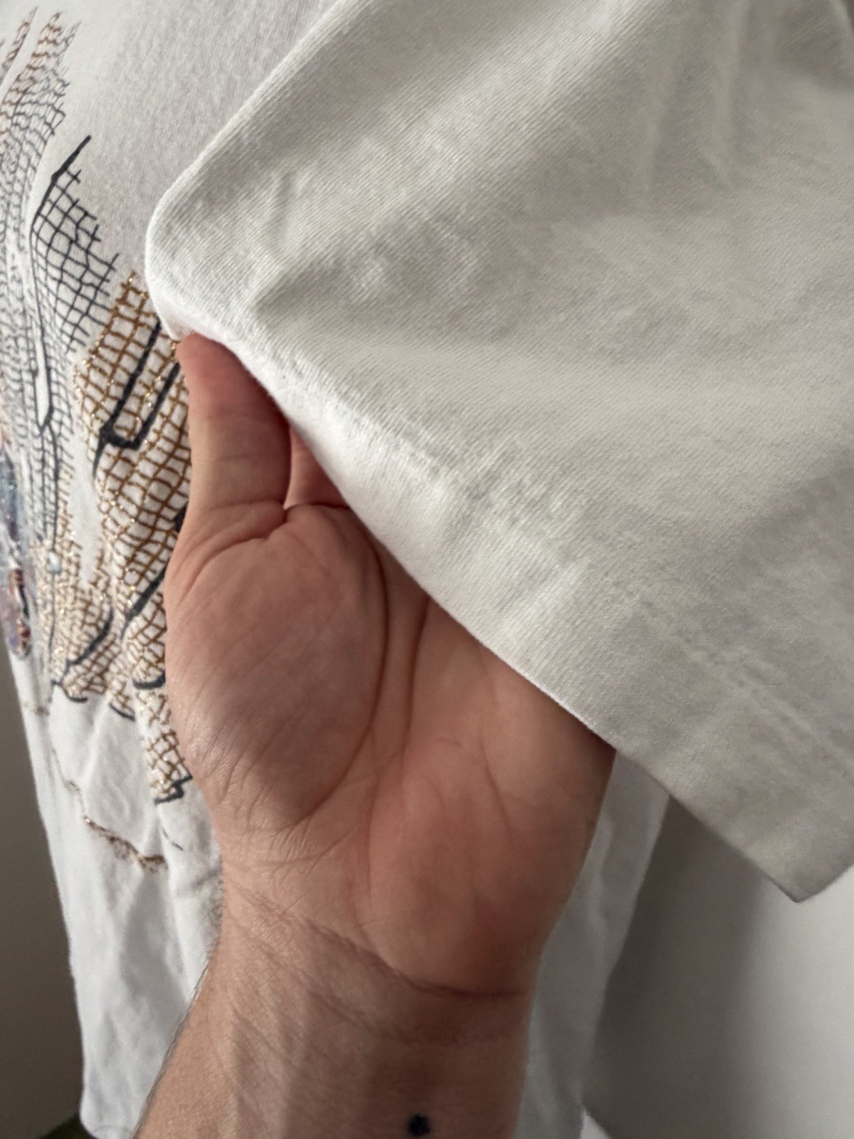 Diamond Dust Fish Gold Glitter Colorful Graphic White Tee 80s 90s SingleStitch M
