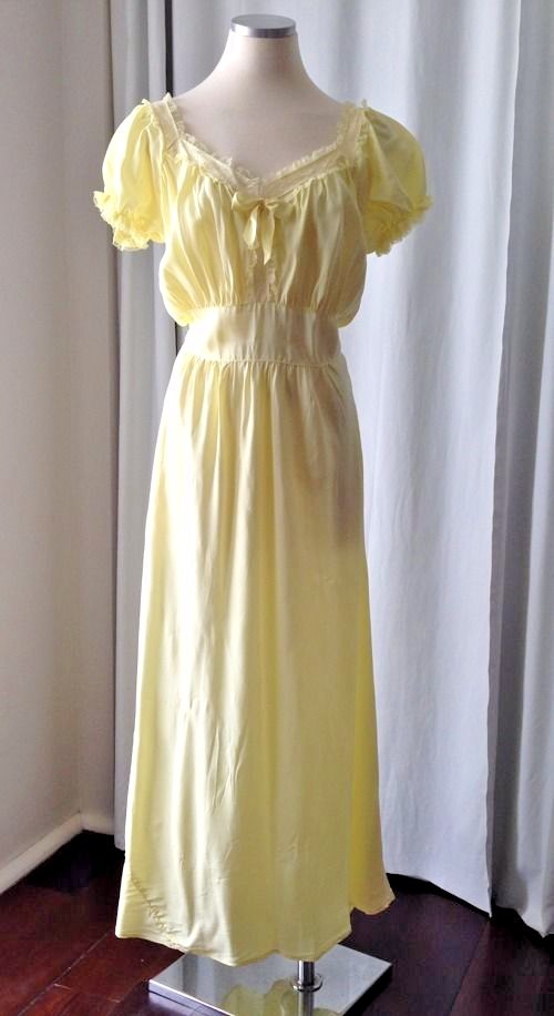 Vintage 40s Charmode Yellow Night Gown Size 40
