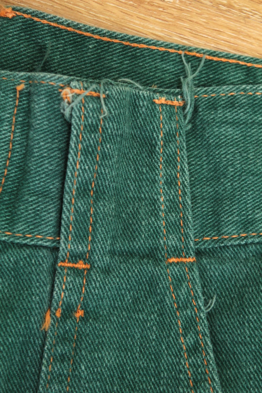 VTG Womens 70s Hunter Green Denim Snap Button Fly Bell Bottom Jeans Sz 28″ 1970s