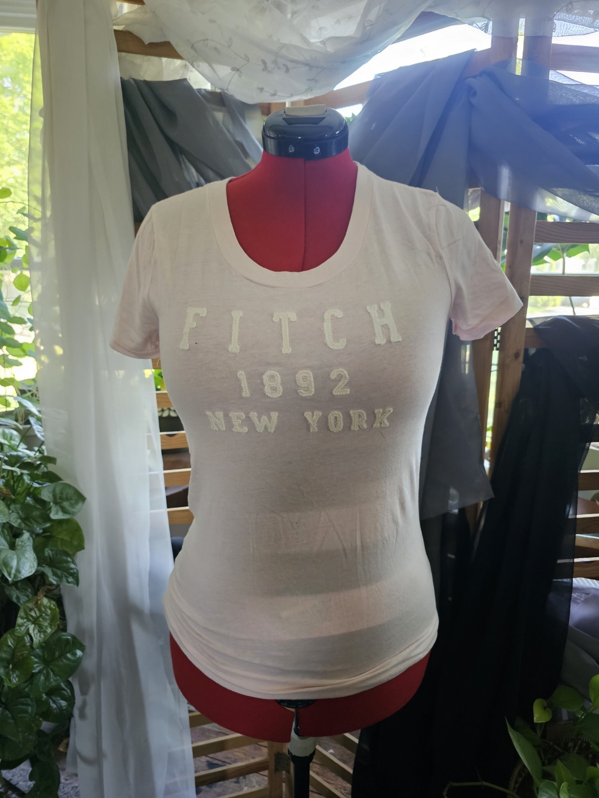 vintage y2k top womens Abercrombie and Fitch white on white scoop neck large