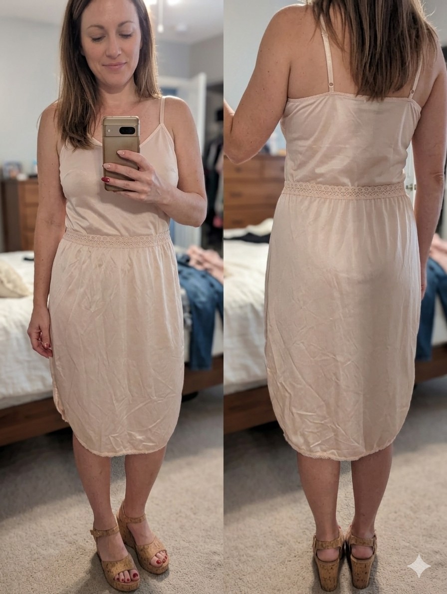 Vintage Lorraine Half Slip Extra Small Nude Pink Lace Trim Nylon Mid Slit XS