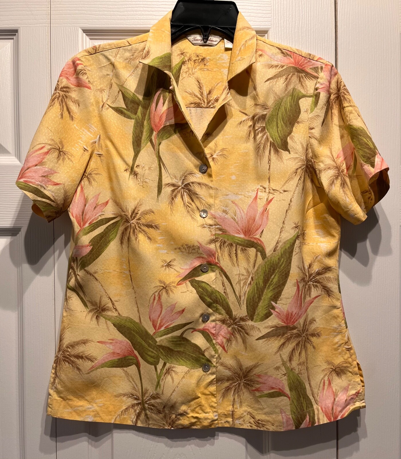 Tommy Bahama S Silk Shirt Yellow Pink Floral Palm Tree Hawaiian Camp Button Top