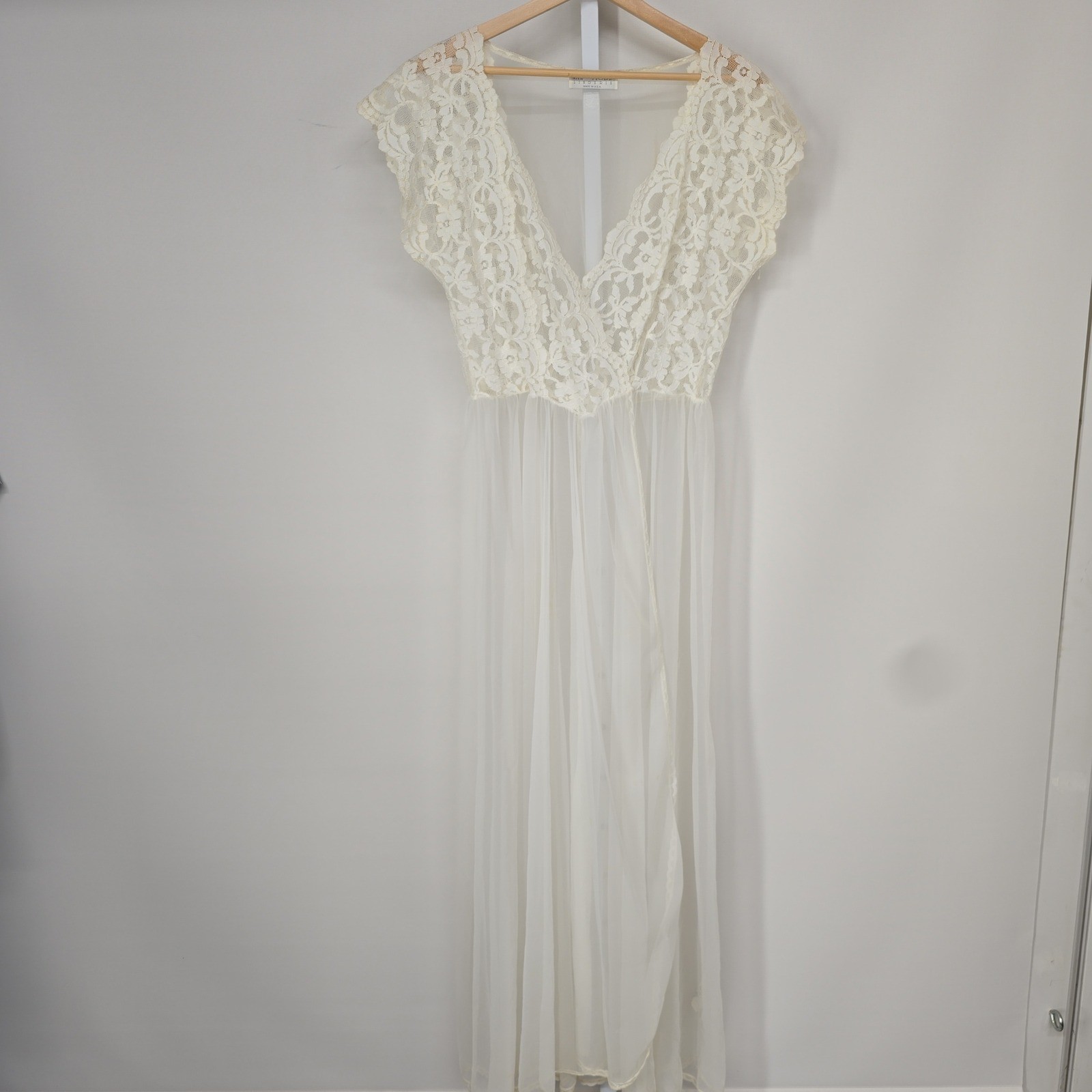 Val Mode Lingerie Vintage Ivory Lace Sheer Maxi Nightgown Bridal Robe USA Made