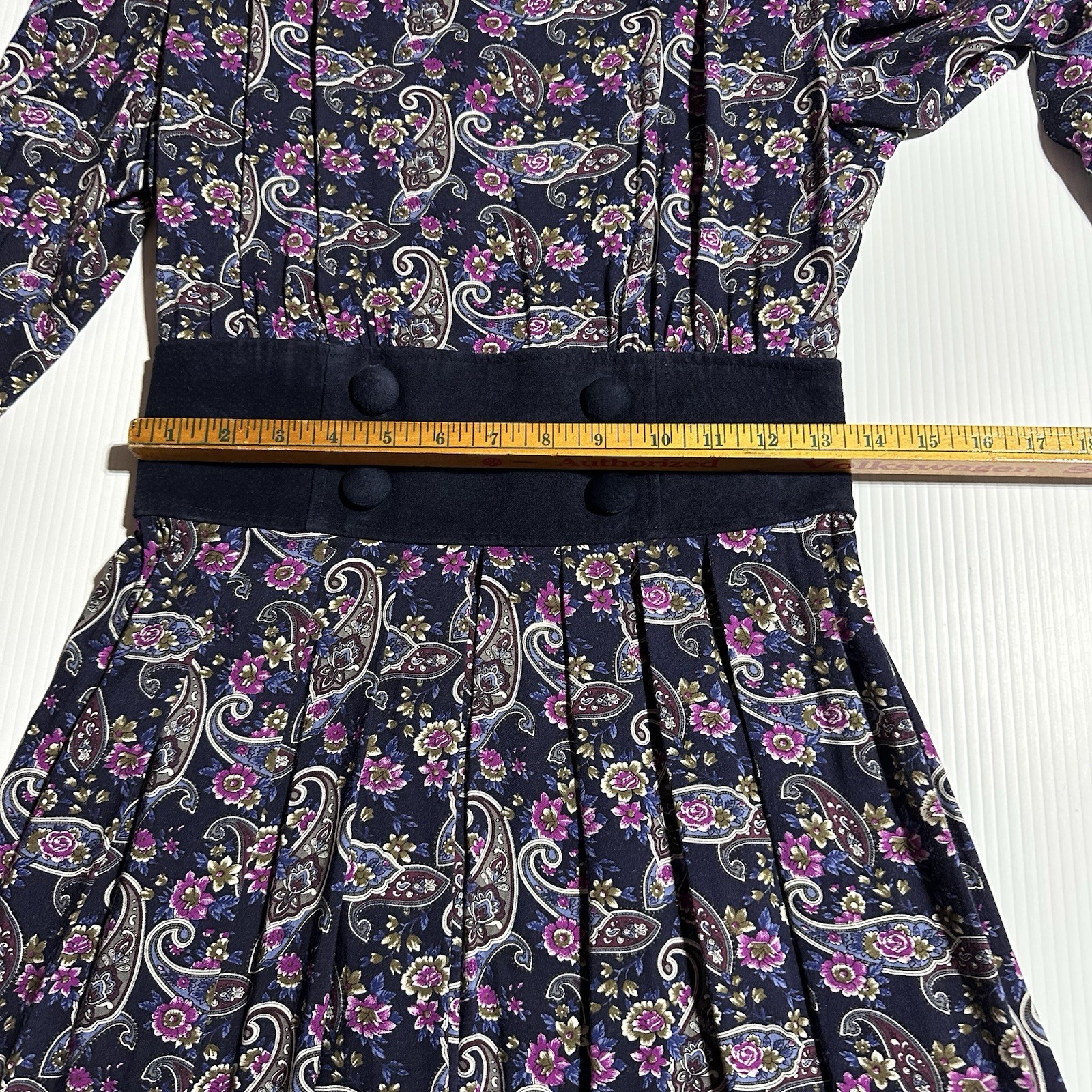 VTG 80s KARIN STEVENS Midi Dress Women’s Size 10 Paisley Print Pleated Modest