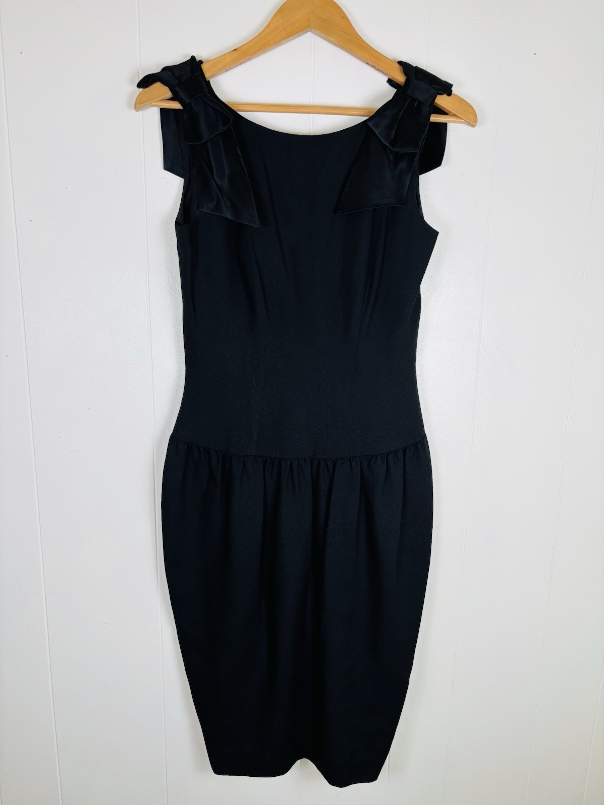 Vintage S.G.Gilbert 1980’s Size 4 Sleeveless Black Dress Satin Bows Drop Waist