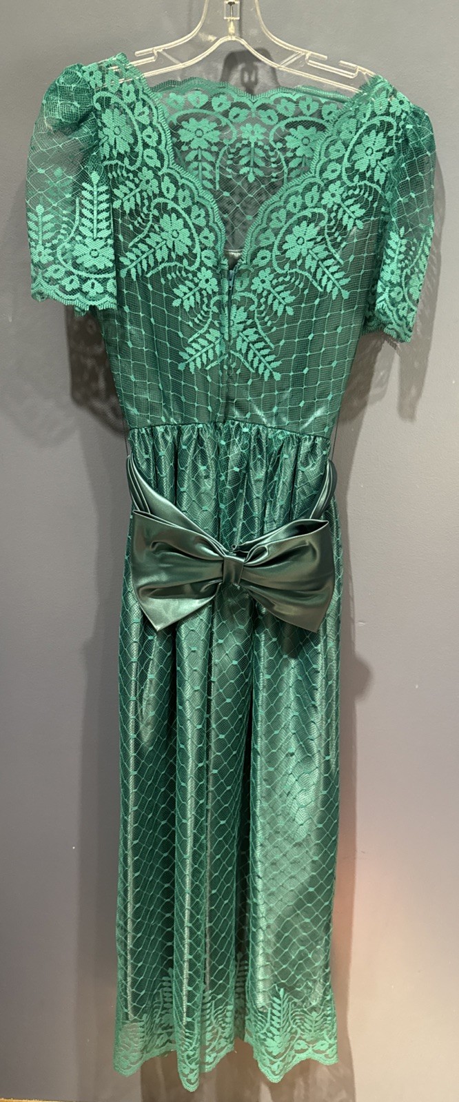 Jr 9/10 Mermaid Green Satin Lace Dress, Vintage USA Large Bow 1950’s Runs Small